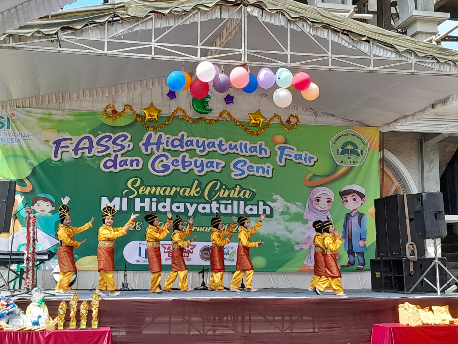  Dirangkai dengan Berbagai Kegiatan, Semarak Cinta MI Hidayatullah Blitar Tahun 2024 Berlangsung Meriah 1