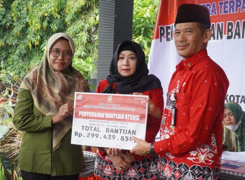  Dinas Sosial Kota Blitar Salurkan Bantuan Atensi Kluster Disabilitas untuk Ratusan Penerima Manfaat 1