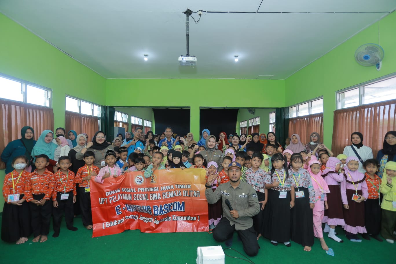  UPT PSBR Blitar Sosialisasikan Bahaya Bullying Untuk Mendukung MPLS Siswa SD di Kota Blitar 1