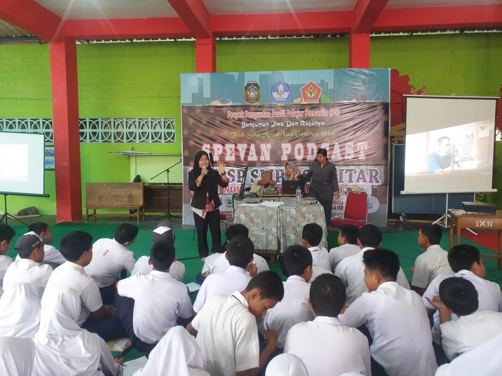 Dukung P5 Kurikulum Merdeka Belajar, SMPN 8 Kota Blitar Gelar Pelatihan Public Speaking dan Podcast
